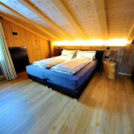 Chalet Mountain Scoiattolo By Livigno