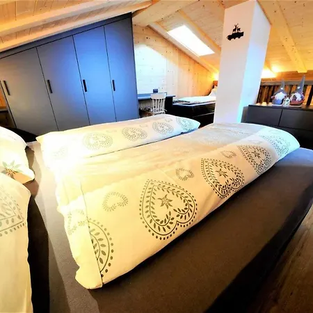Mountain Scoiattolo By Chalet *